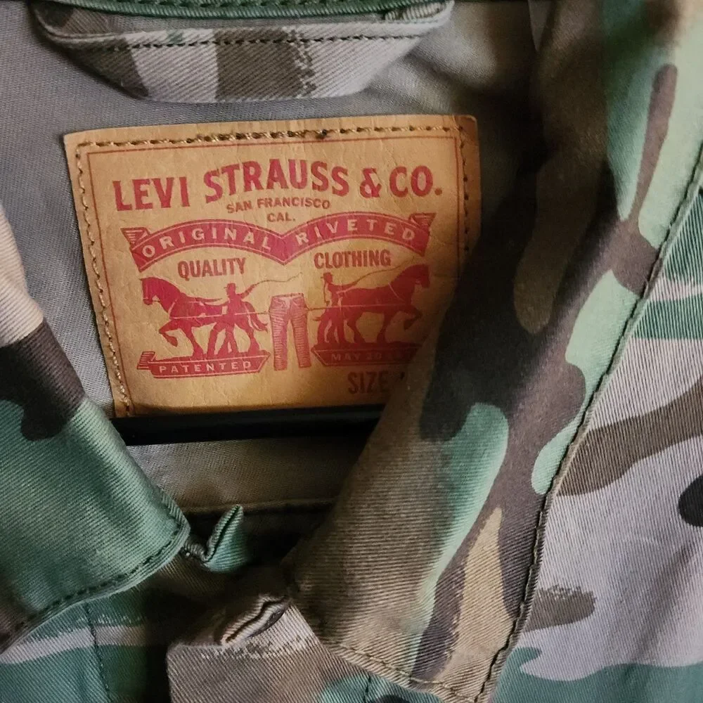 Levi's Trucker Jacket Green Brown Woodland Camouflage Button Front Mens Size M - Picture 6 of 6
